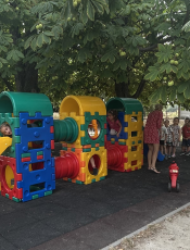 Új rotikommal bővült az udvari játékpark